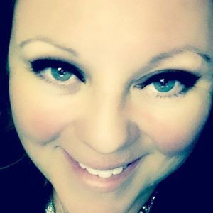 Meet your Posher, Aprille